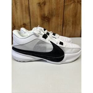 Nike ZOOM FREAK 5 Giannis Basketball Shoes Mens Size 7 White Black DZ2946-100